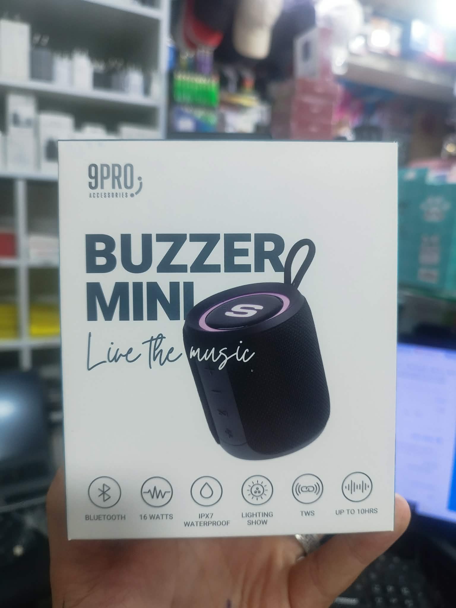 سماعة صوت بلوتوث محمول من العلامة التجارية 9PRO يُدعى Buzzer Mini.