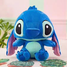 دمية محشوة على شكل شخصية "ستيتش" (Stitch)