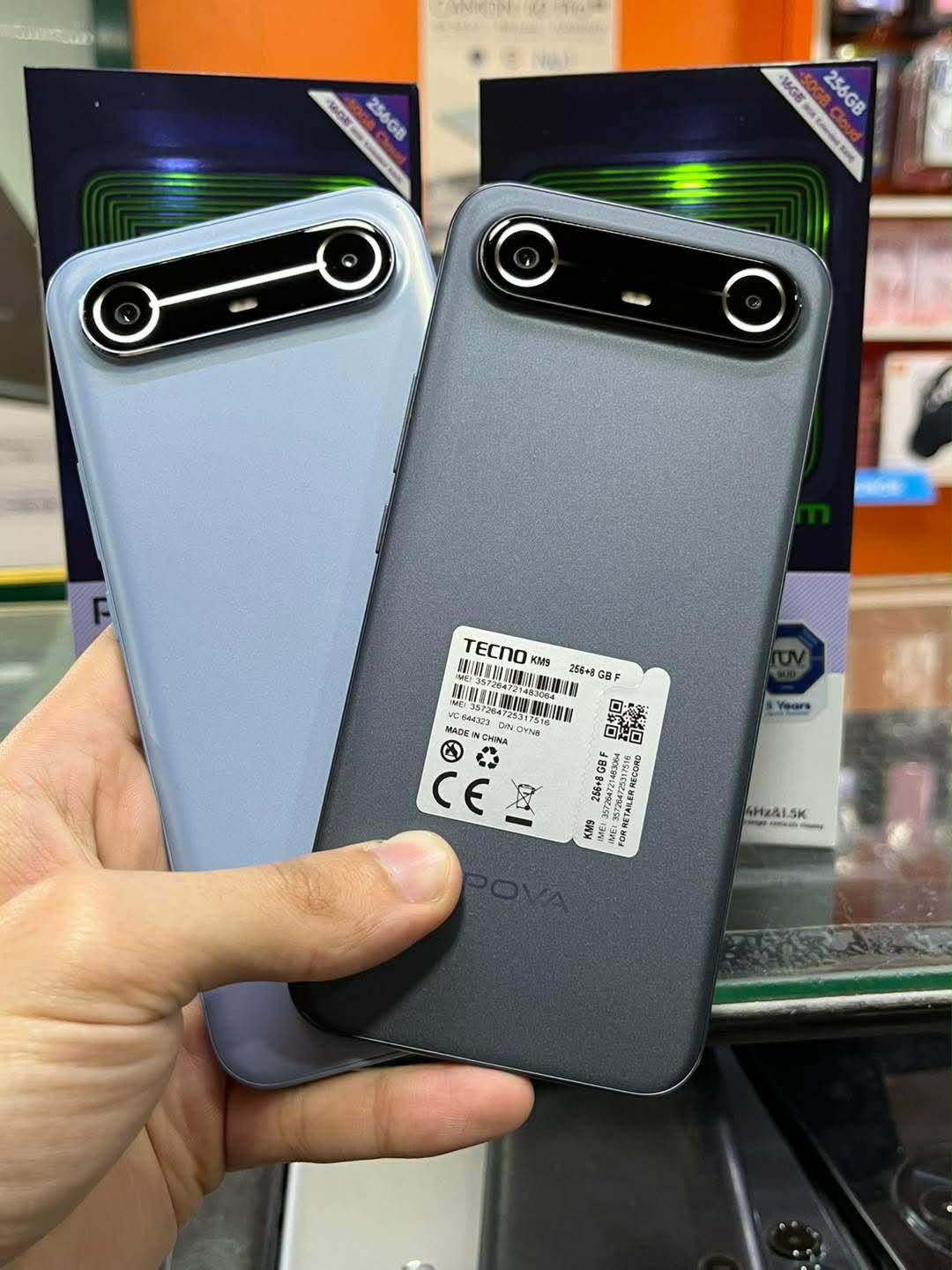 Tecno Pova Slim 5G.