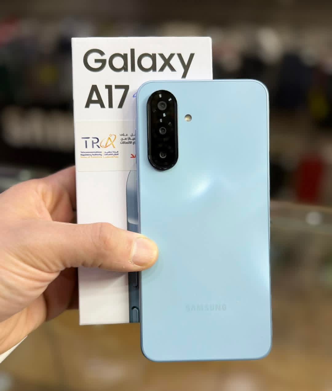 Samsung Galaxy A17/ذاكرة 256 جيجابايت مع رام 8 جيجابايت.