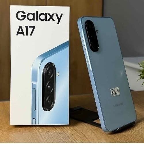 Samsung Galaxy A17.