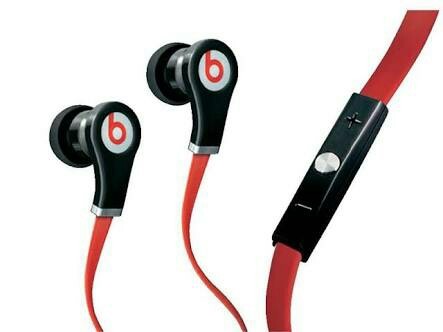 سماعات Beats Tour (أو Monster Beats by Dr. Dre Tour) السلكية