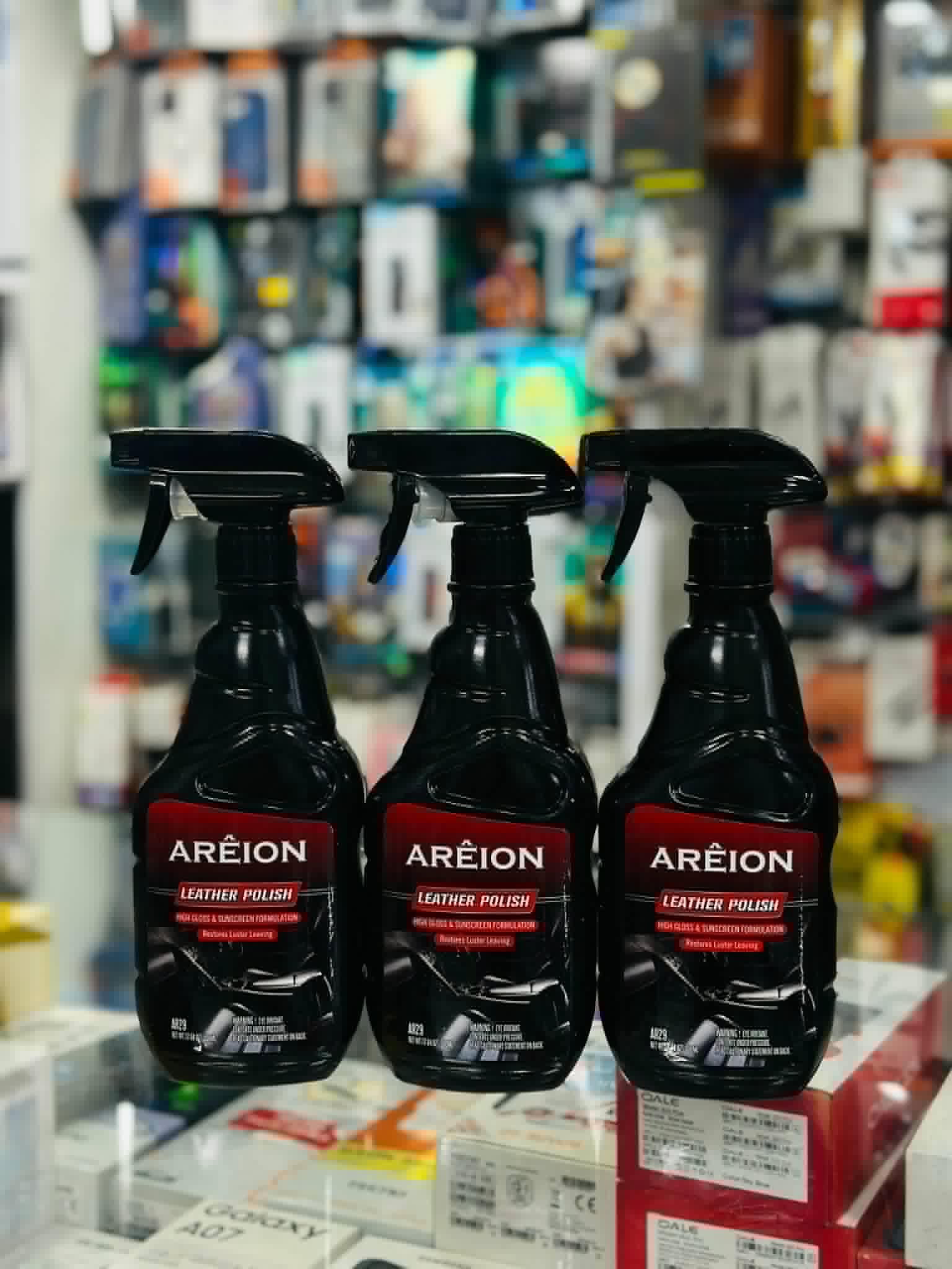 ملمع ومنظف جلود من العلامة التجارية Arêion (Arêion Leather Polish)