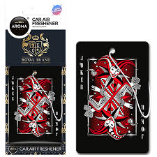 معطر جو للسيارات من ماركة Aroma Car، وتحديداً من سلسلة Royal Brand بتصميم بطاقة اللعب "Joker"