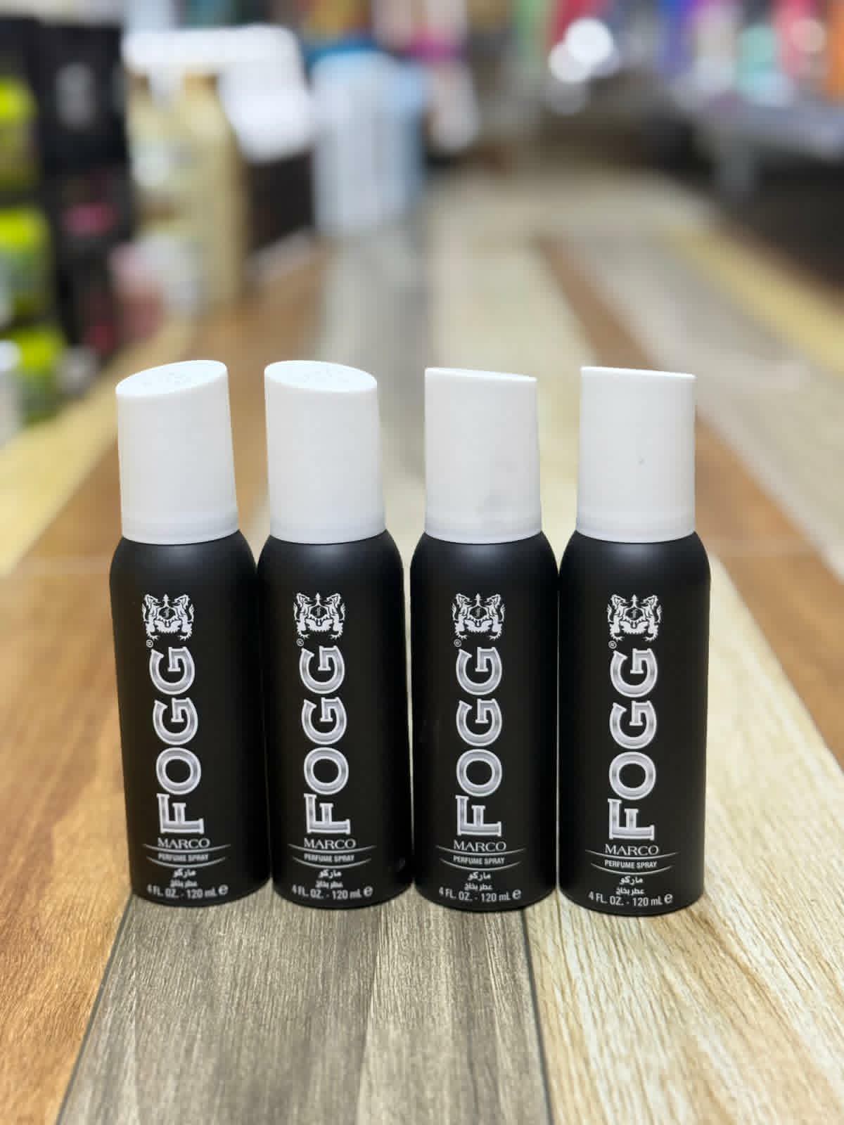 بخاخ معطر للجسم ماركو من فوج (Fogg Marco) للرجال، يأتي بعبوة سوداء مميزة.