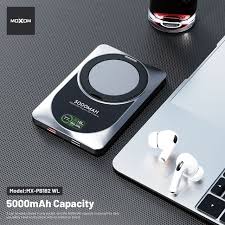 باور بانك لاسلكي مغناطيسي من شركة MOXOM، وتحديداً الموديل MX-PB182