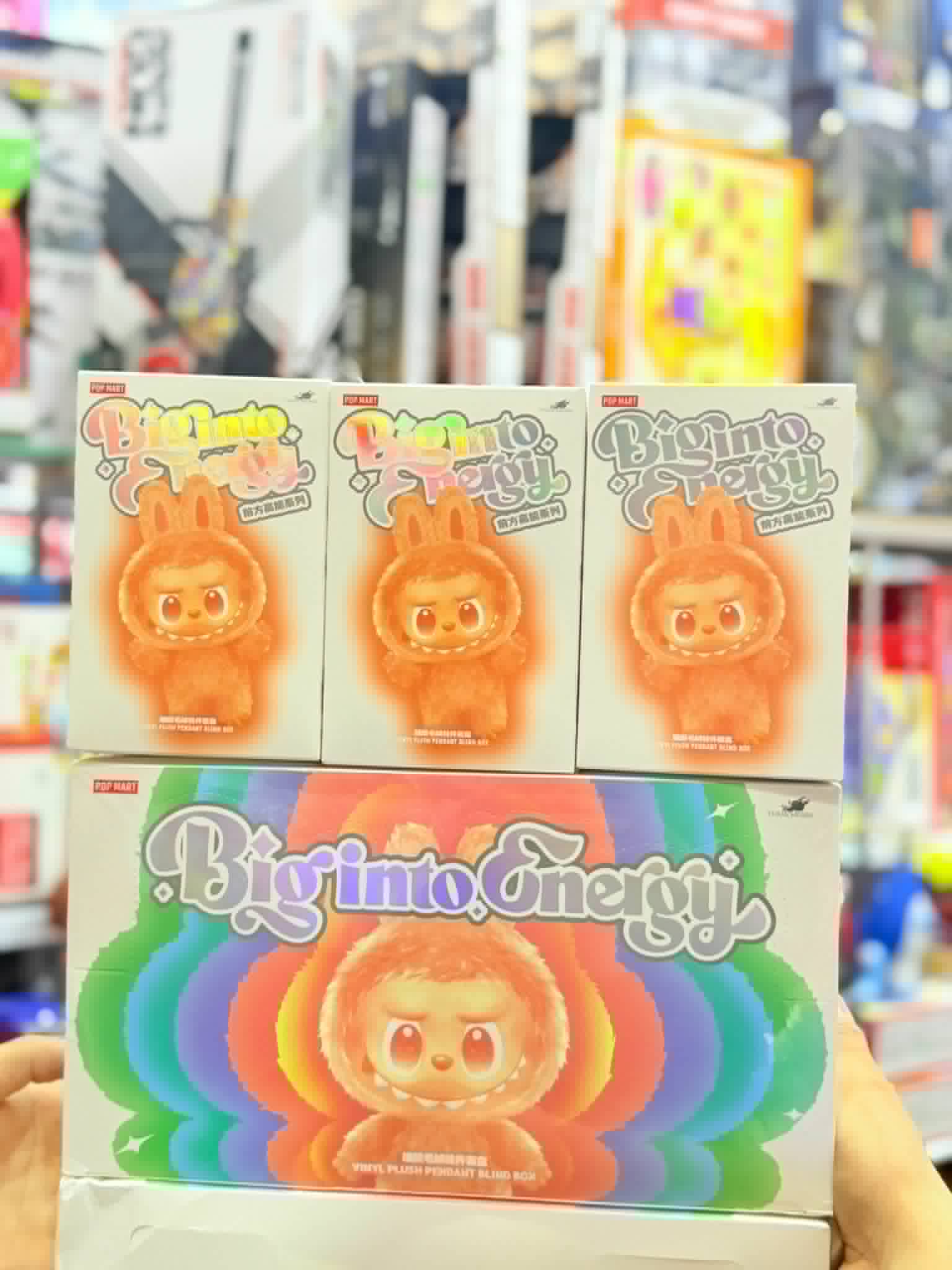 صندوق المفاجآت العشوائي (Blind Box) لدمية لابوبو (Labubu) الشهيرة